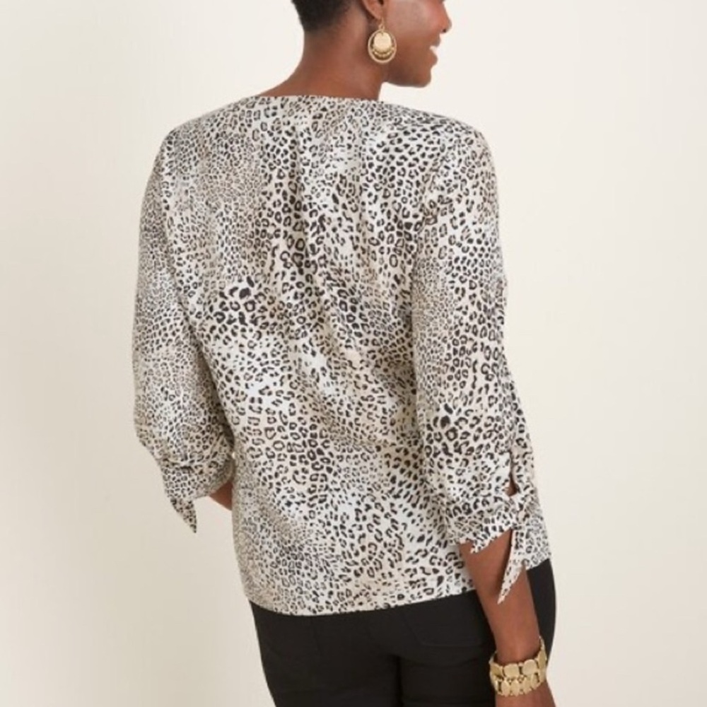 Chico’s Animal Print Top Size 2 - Picture 2 of 5